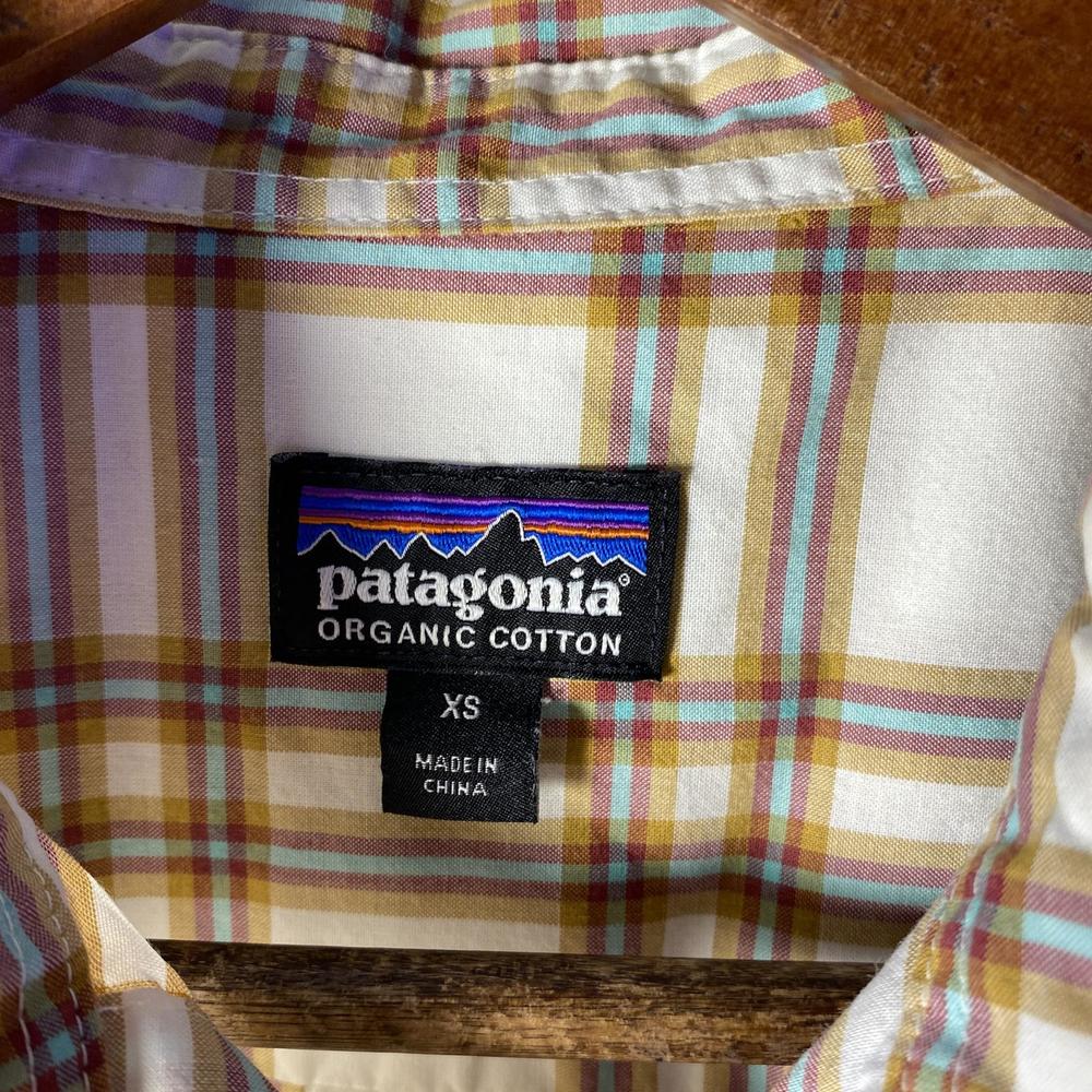 Patagonia short sleve button down shirt small plaid - Picture 3 of 8